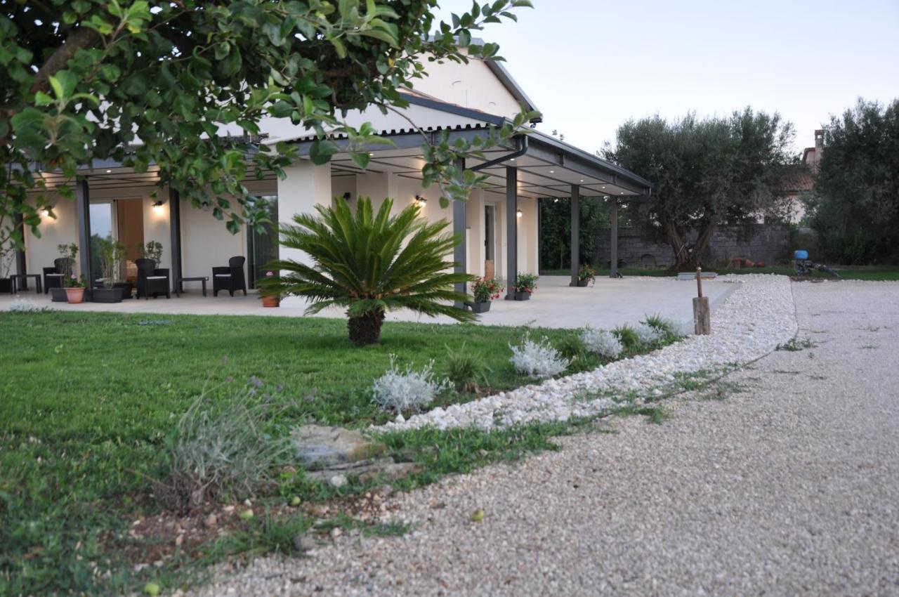Clori Villa Pescia Romana Exterior photo